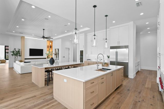 500 BARCELONA DRIVE, St Petersburg, FL 33715