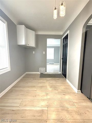 11804 Kensington Avenue, Cleveland, OH 44111