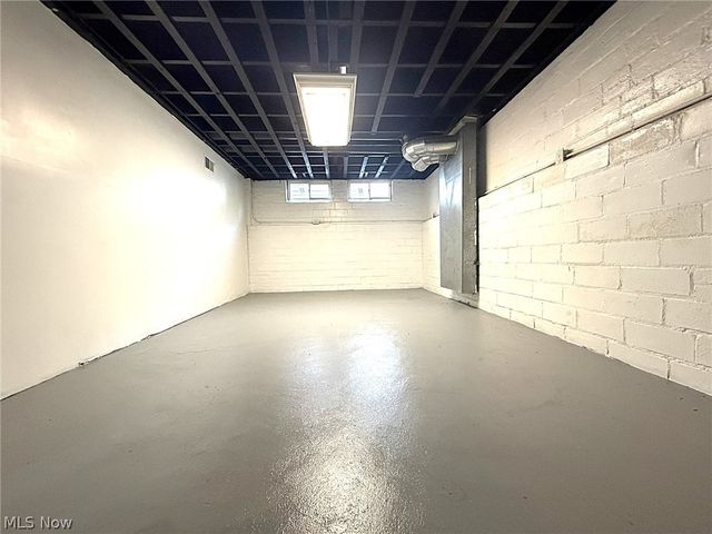 11804 Kensington Avenue, Cleveland, OH 44111