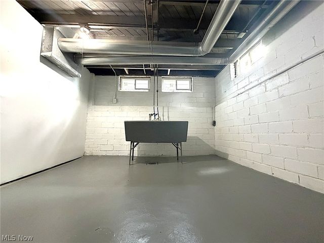 11804 Kensington Avenue, Cleveland, OH 44111