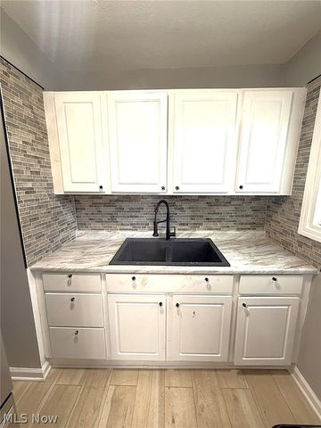 11804 Kensington Avenue, Cleveland, OH 44111
