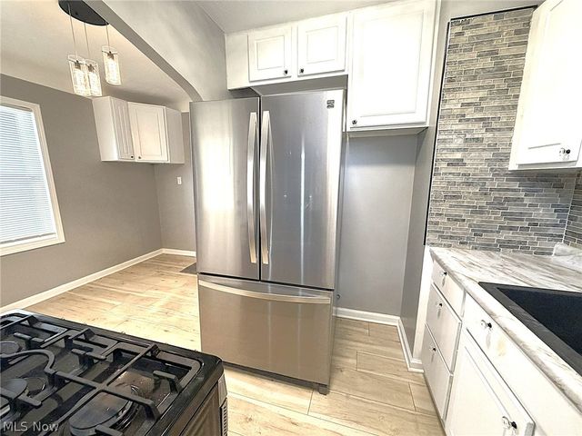 11804 Kensington Avenue, Cleveland, OH 44111