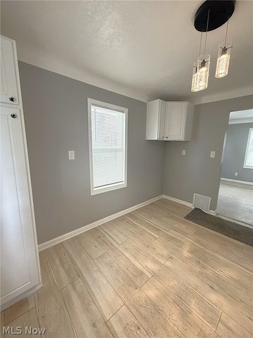 11804 Kensington Avenue, Cleveland, OH 44111