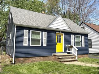 11804 Kensington Avenue, Cleveland, OH 44111