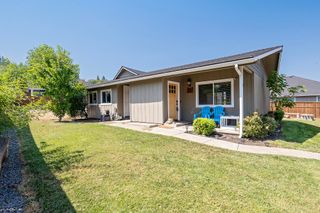 395 Grandview Lane, Grants Pass, OR 97527