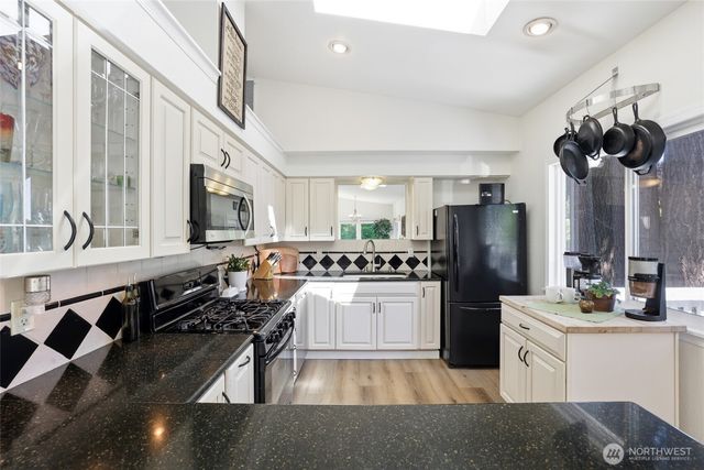 1201 37th Avenue SE, Olympia, WA 98501