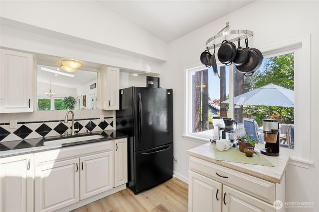 1201 37th Avenue SE, Olympia, WA 98501