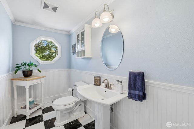 1201 37th Avenue SE, Olympia, WA 98501