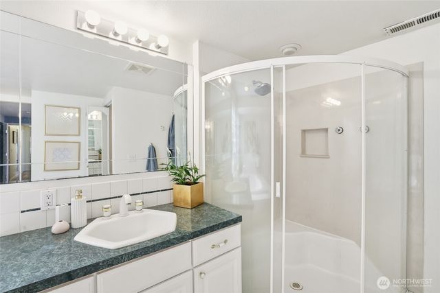 1201 37th Avenue SE, Olympia, WA 98501