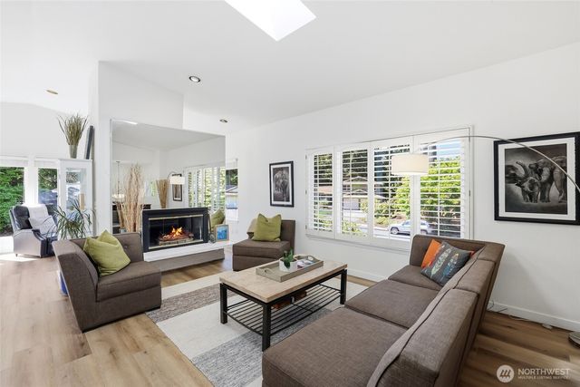 1201 37th Avenue SE, Olympia, WA 98501