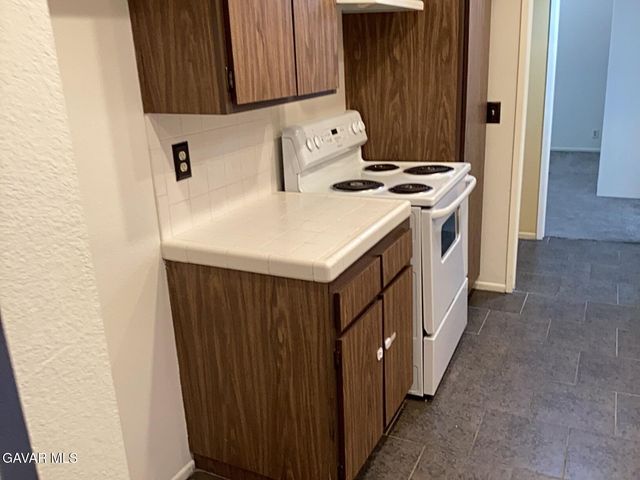 42935 15th Street Unit 6, Lancaster, CA 93534