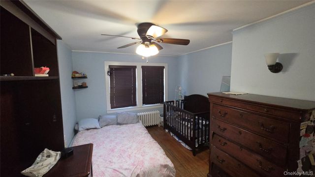34 Irma Avenue, Port Washington, NY 11050