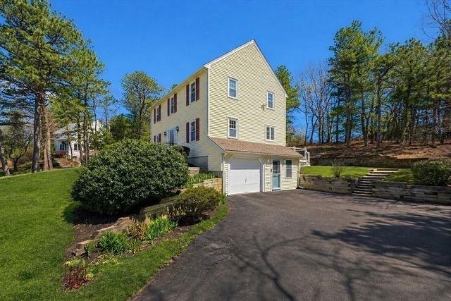 27 Village West Trail, Plymouth, MA 02360