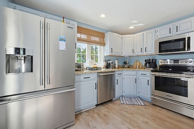 27 Village West Trail, Plymouth, MA 02360