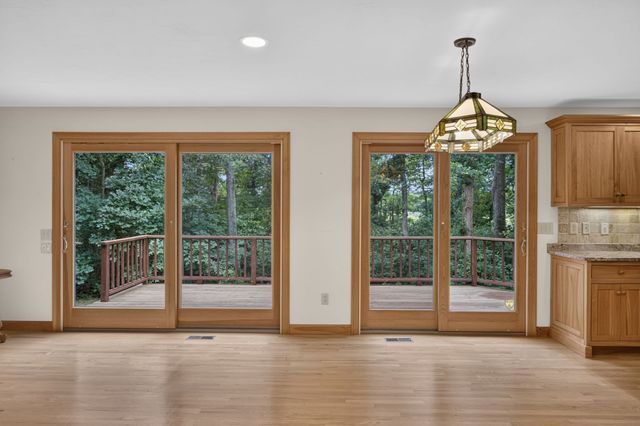 80 Upland Circle, Brewster, MA 02631