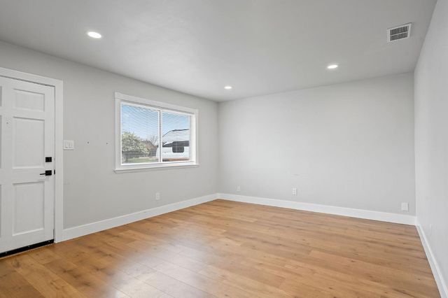 7744 Rudyard Cir, Antelope, CA 95843