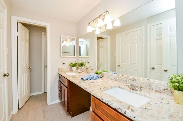 2255 Braeswood Park Drive 168, Houston, TX 77030