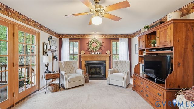 11920 Hickory Creek Dr, Fredericksburg, VA 22407
