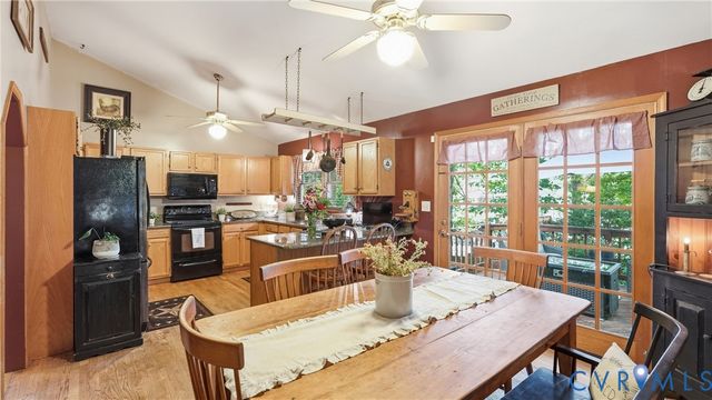 11920 Hickory Creek Dr, Fredericksburg, VA 22407