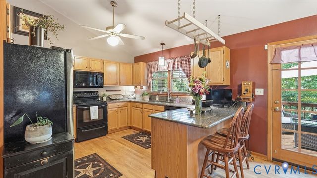 11920 Hickory Creek Dr, Fredericksburg, VA 22407