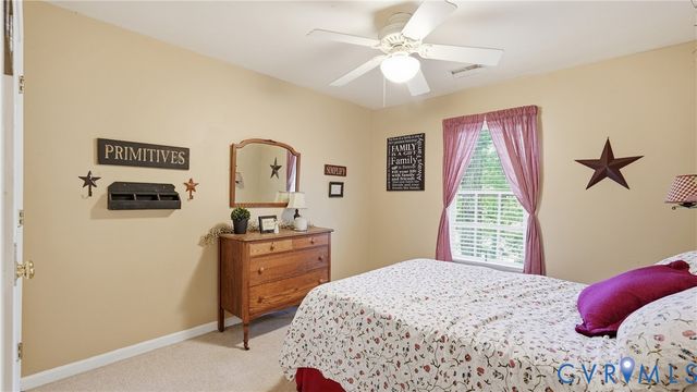 11920 Hickory Creek Dr, Fredericksburg, VA 22407