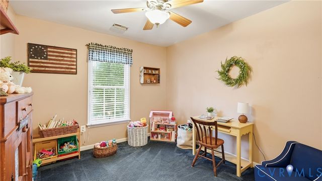 11920 Hickory Creek Dr, Fredericksburg, VA 22407