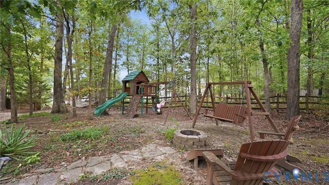 11920 Hickory Creek Dr, Fredericksburg, VA 22407