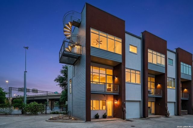 1120 E Quincy, San Antonio, TX 78212