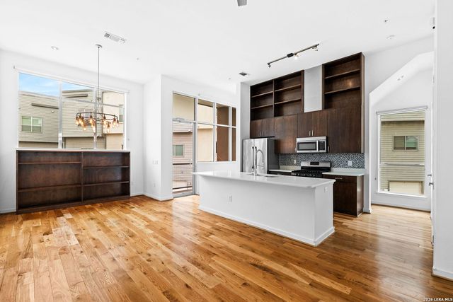 1120 E Quincy, San Antonio, TX 78212