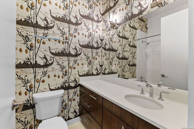 1120 E Quincy, San Antonio, TX 78212