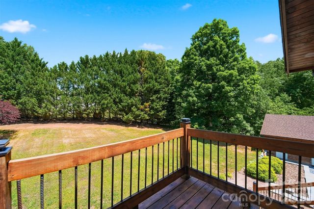 2079 Icard Ridge Road, Taylorsville, NC 28681