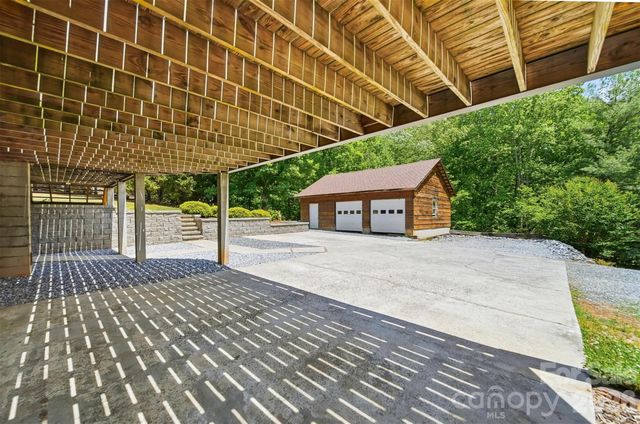 2079 Icard Ridge Road, Taylorsville, NC 28681