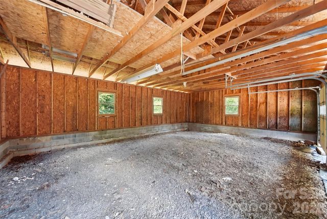 2079 Icard Ridge Road, Taylorsville, NC 28681