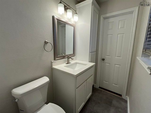 2711 CHASE DRIVE, Wichita Falls, TX 76308