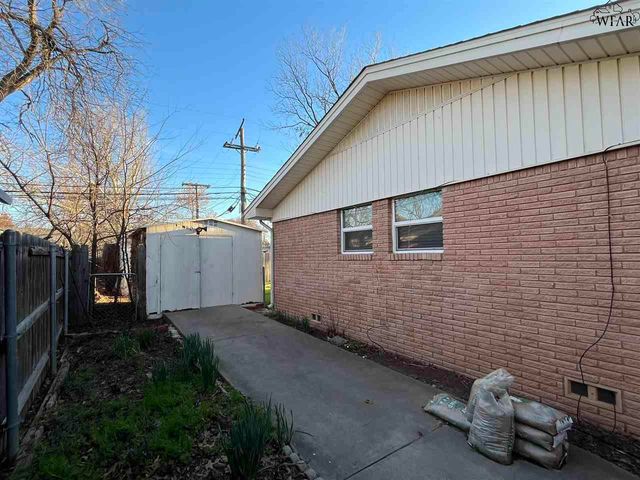 2711 CHASE DRIVE, Wichita Falls, TX 76308