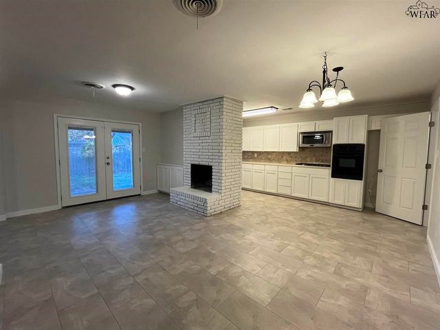 2711 CHASE DRIVE, Wichita Falls, TX 76308