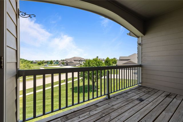 2606 NE Oak Drive 4, Ankeny, IA 50021