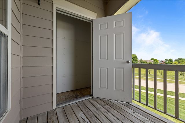 2606 NE Oak Drive 4, Ankeny, IA 50021