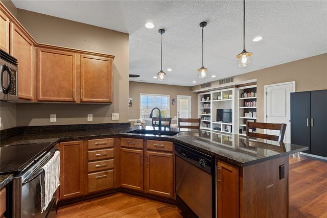2606 NE Oak Drive 4, Ankeny, IA 50021