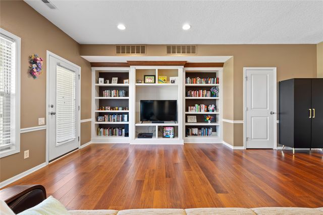 2606 NE Oak Drive 4, Ankeny, IA 50021