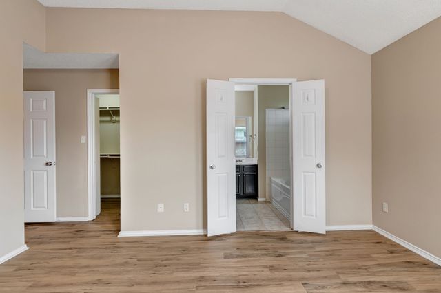 1451 Morrison Drive, Fort Worth, TX 76112