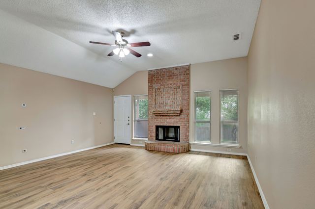 1451 Morrison Drive, Fort Worth, TX 76112