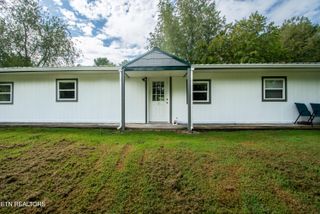 2841 Holiday Hills Rd, Kodak, TN 37764