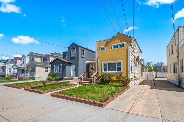134-35 230th Street, Laurelton, NY 11413