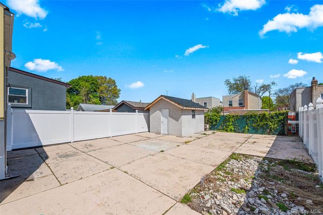 134-35 230th Street, Laurelton, NY 11413