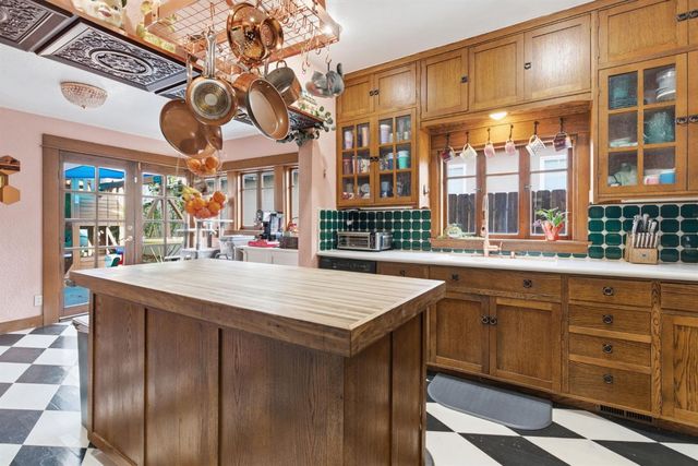 465 S Tuxedo Ave, Stockton, CA 95204