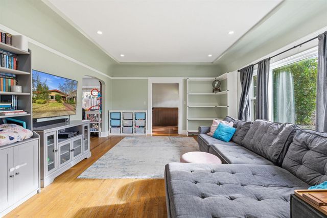 465 S Tuxedo Ave, Stockton, CA 95204