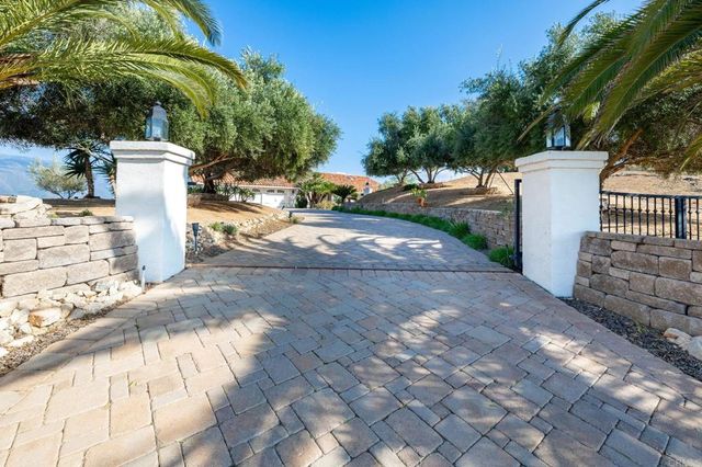 36591 Carney Road, Valley Center, CA 92082