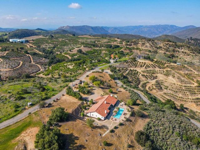 36591 Carney Road, Valley Center, CA 92082