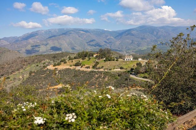 36591 Carney Road, Valley Center, CA 92082